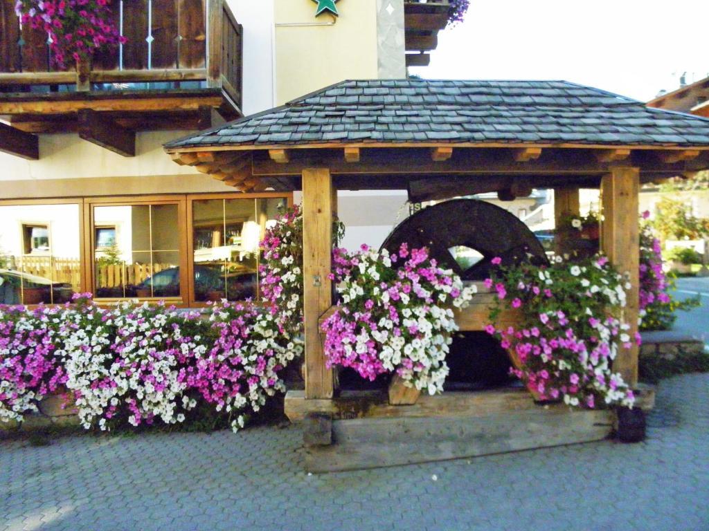 Hotel Angelica Livigno Exterior foto